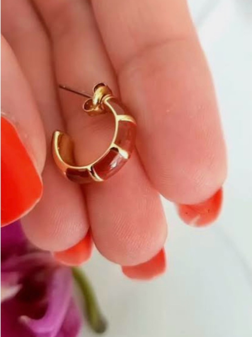 NWT Leeada Mini Maroon Hoop Earrings Gold Burgundy
